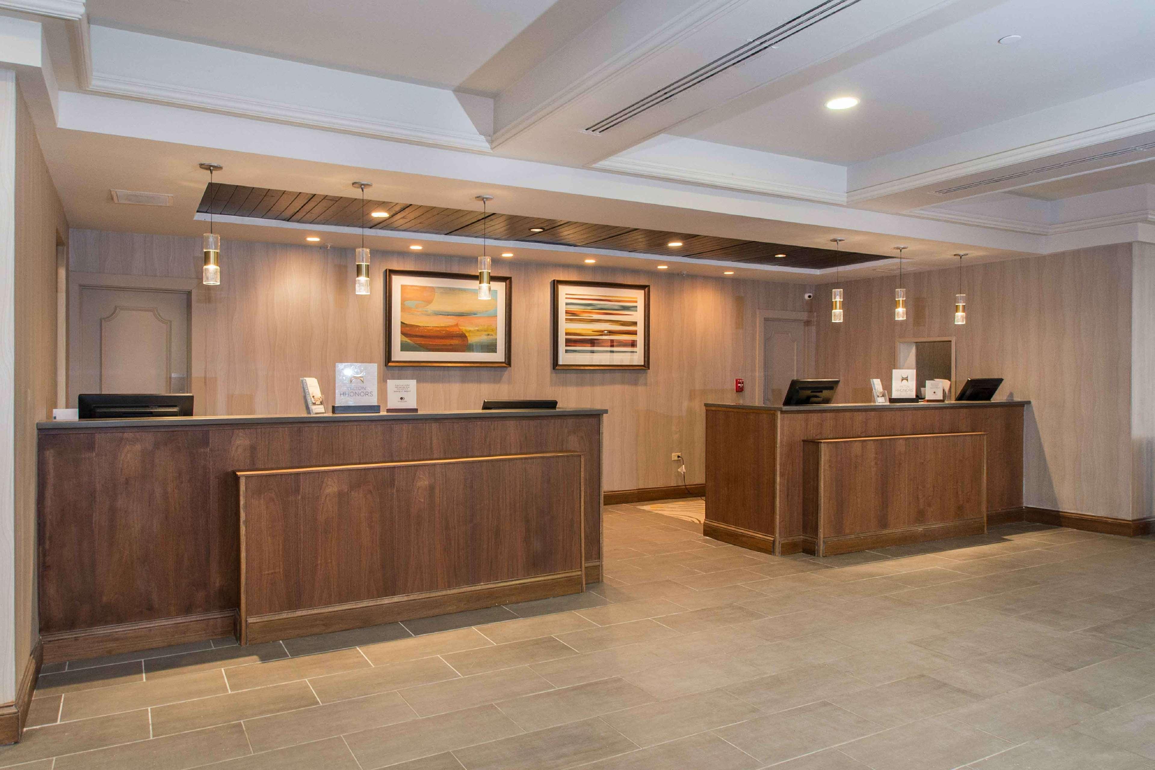 Doubletree By Hilton Cleveland East Beachwood Exteriör bild