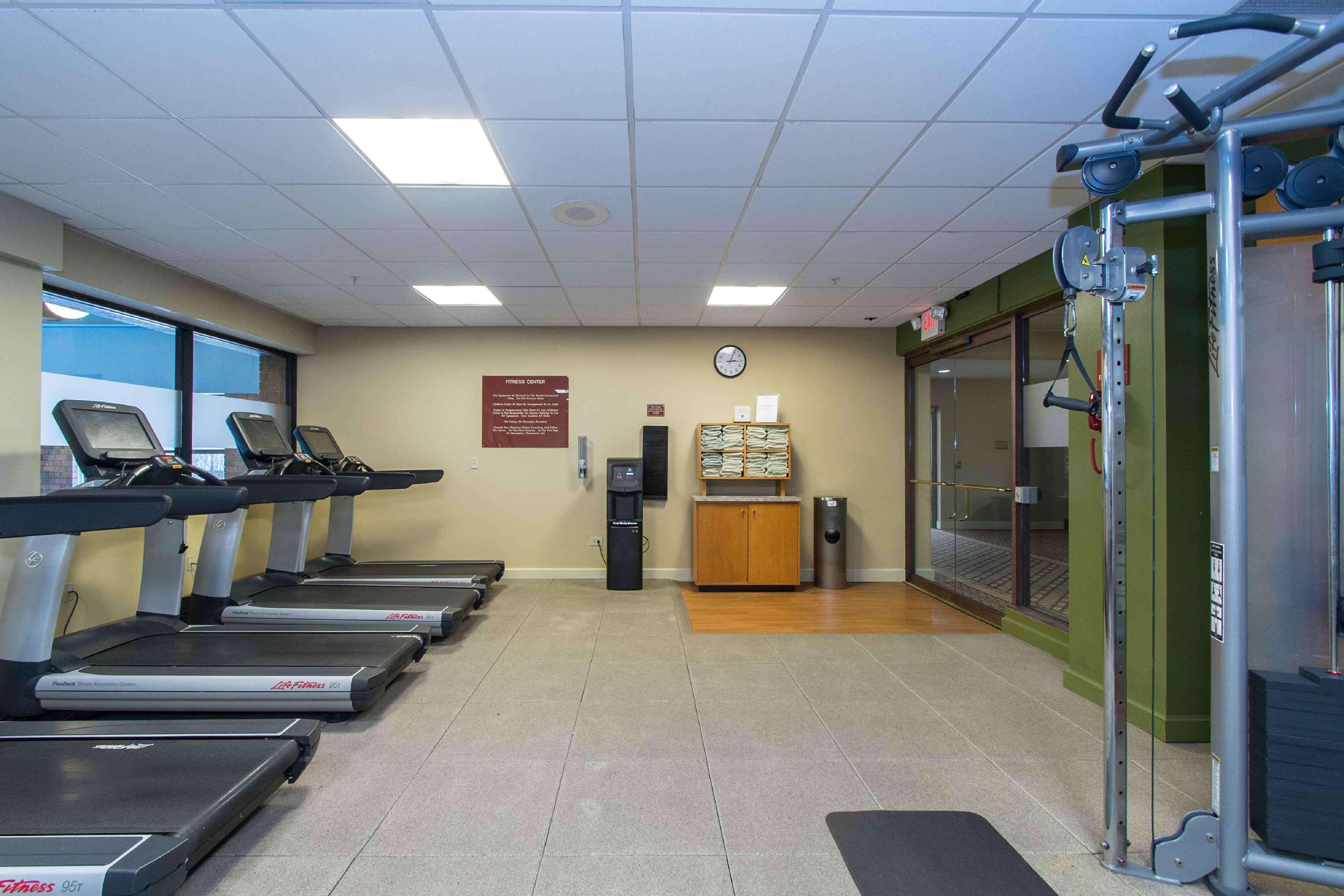 Doubletree By Hilton Cleveland East Beachwood Exteriör bild