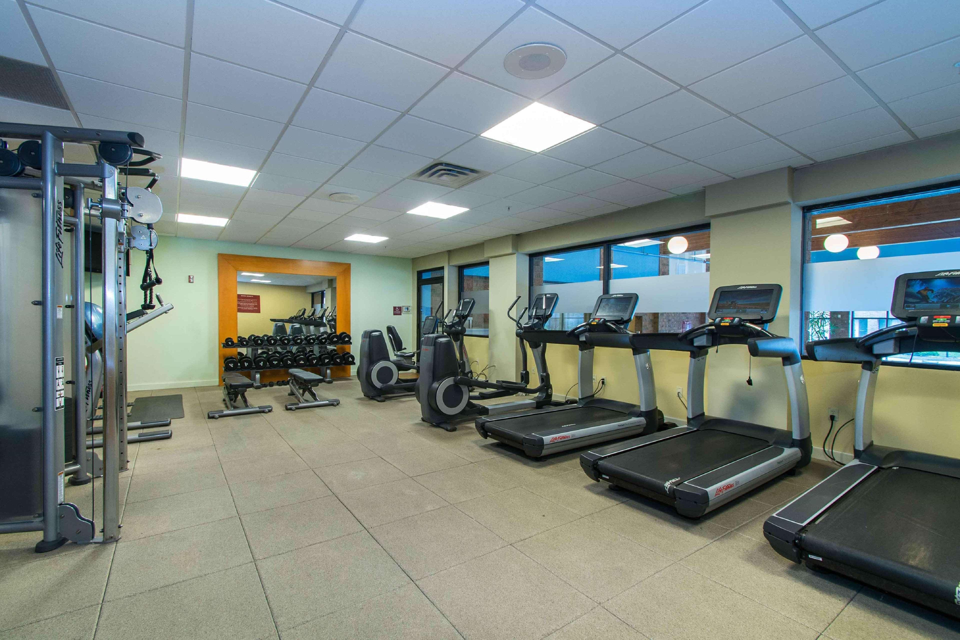 Doubletree By Hilton Cleveland East Beachwood Exteriör bild