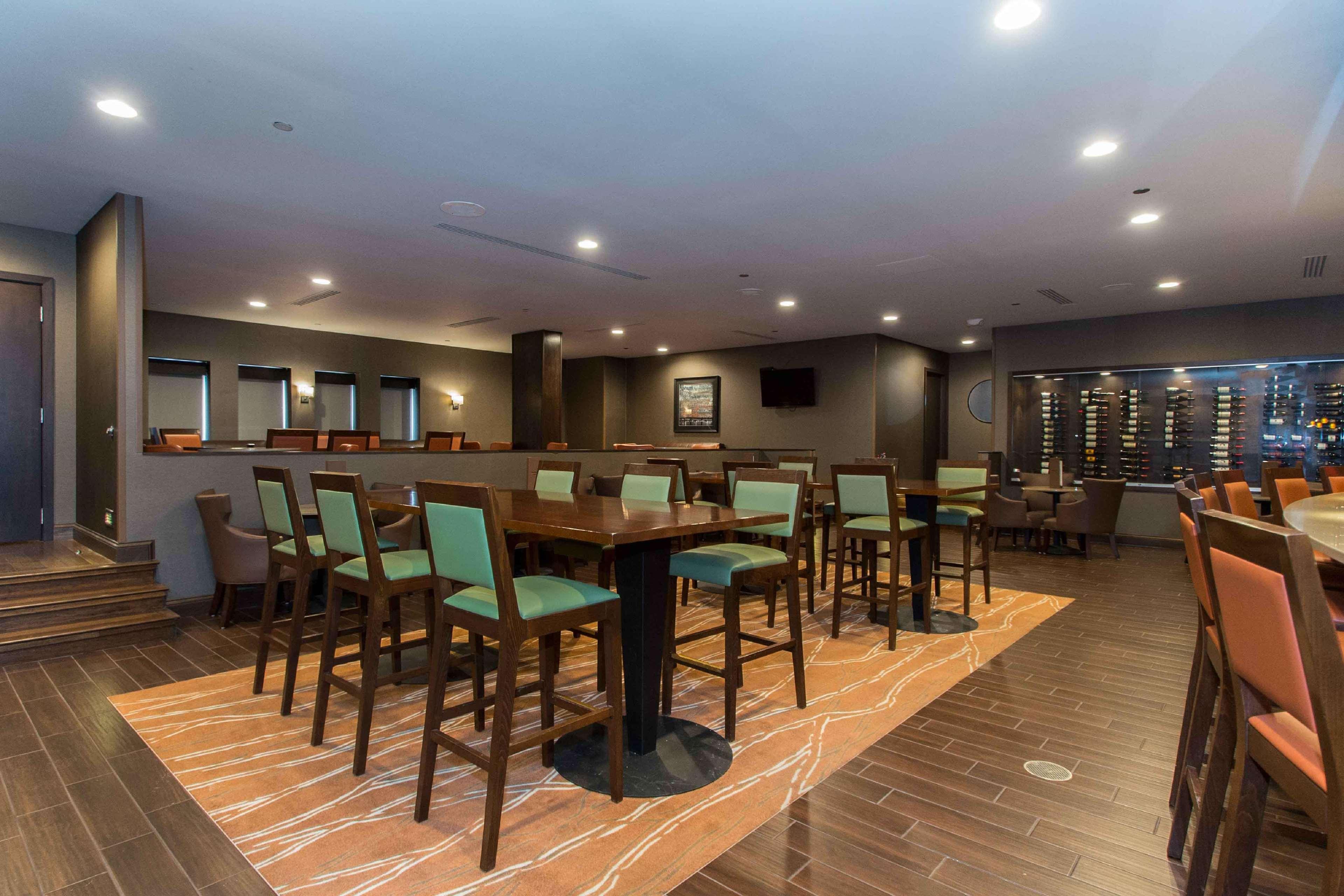 Doubletree By Hilton Cleveland East Beachwood Exteriör bild