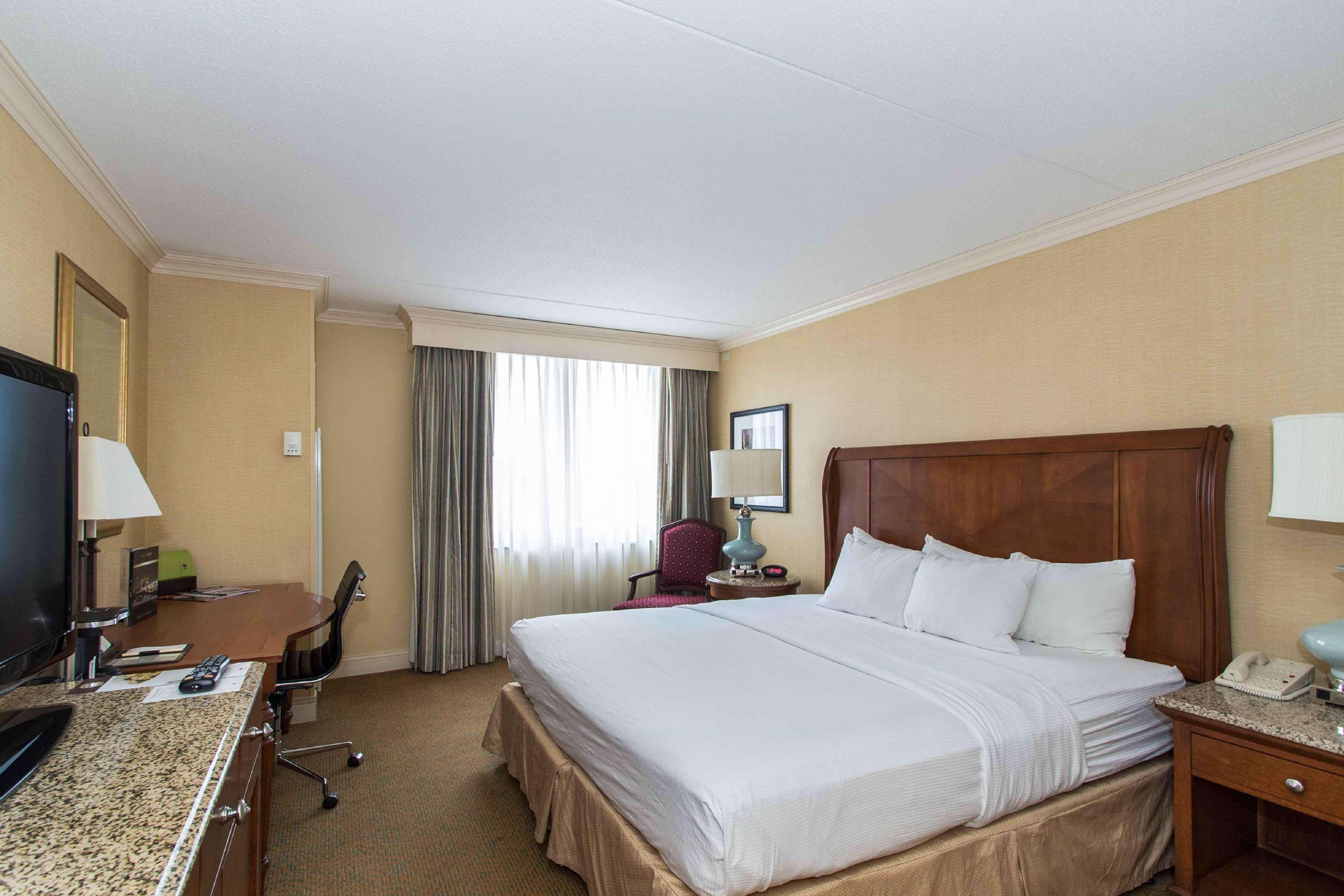 Doubletree By Hilton Cleveland East Beachwood Exteriör bild