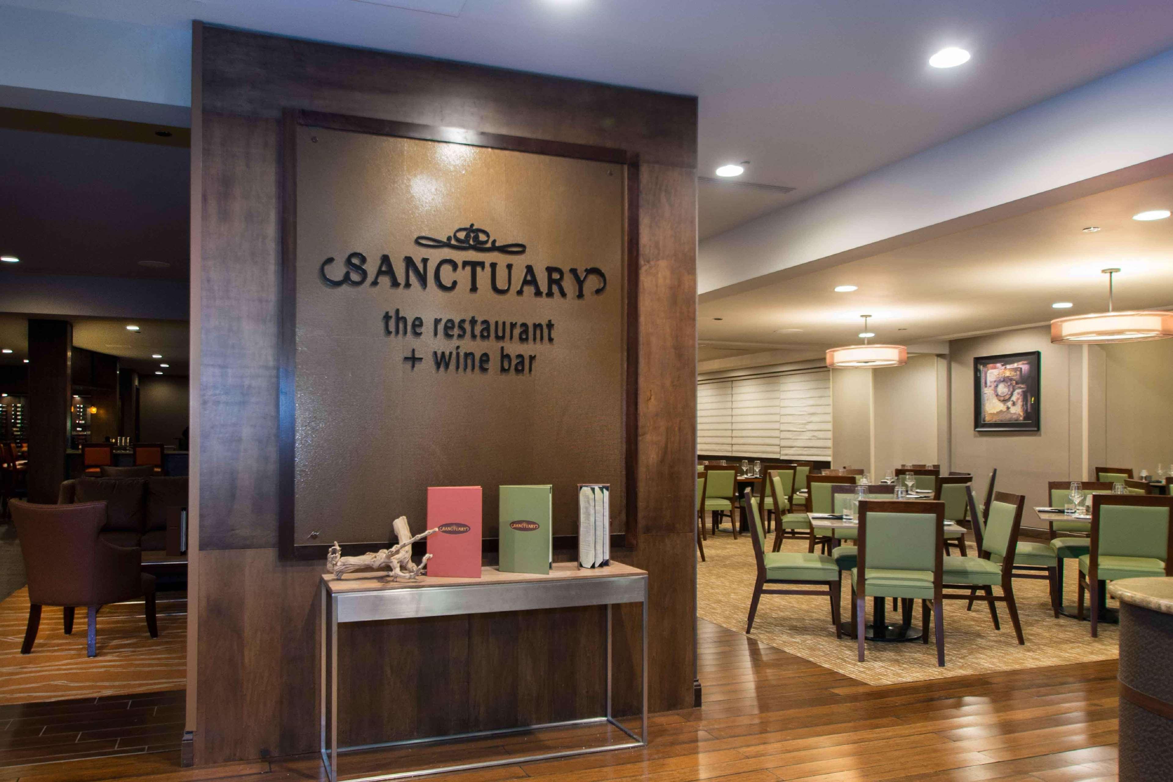 Doubletree By Hilton Cleveland East Beachwood Exteriör bild