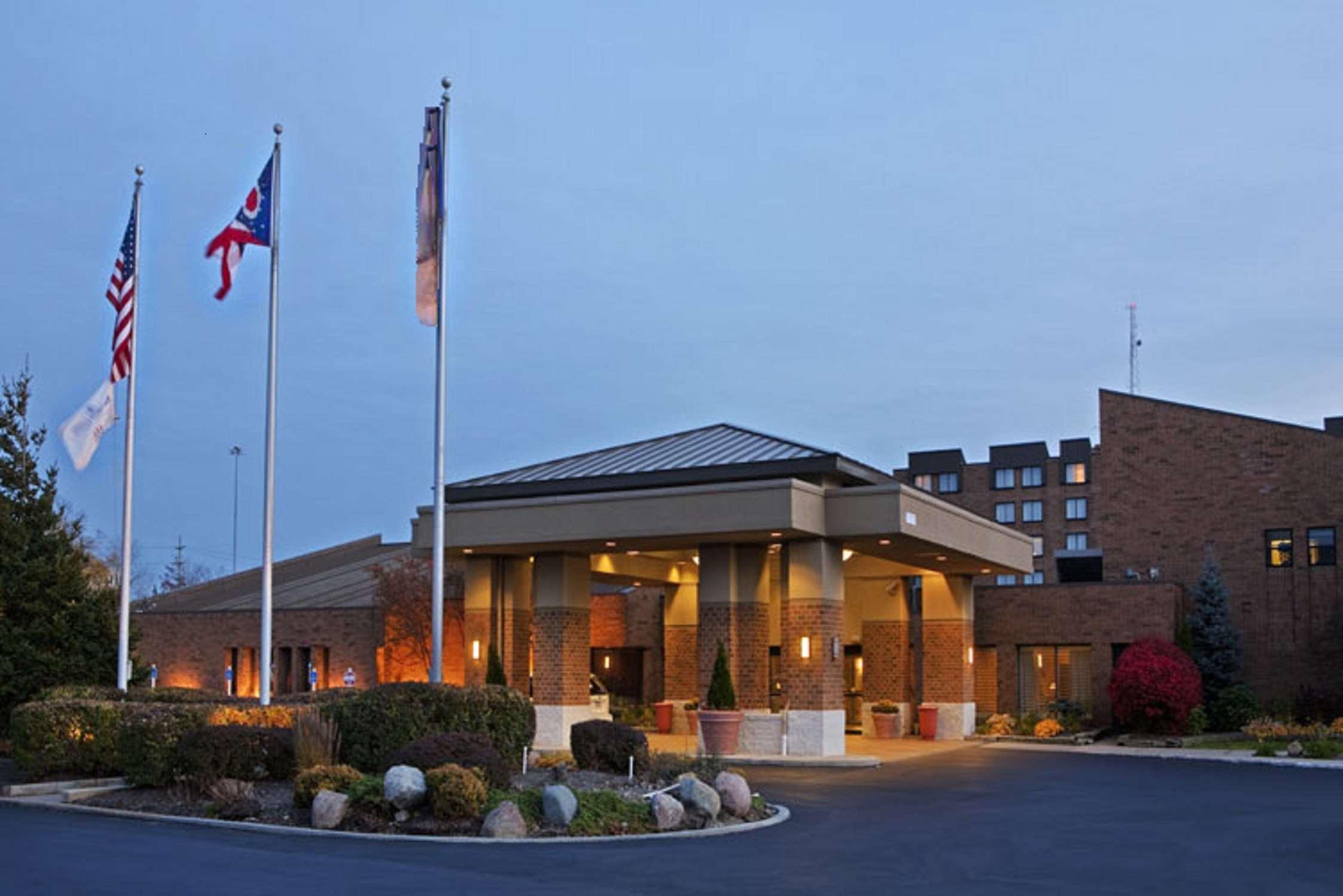 Doubletree By Hilton Cleveland East Beachwood Exteriör bild