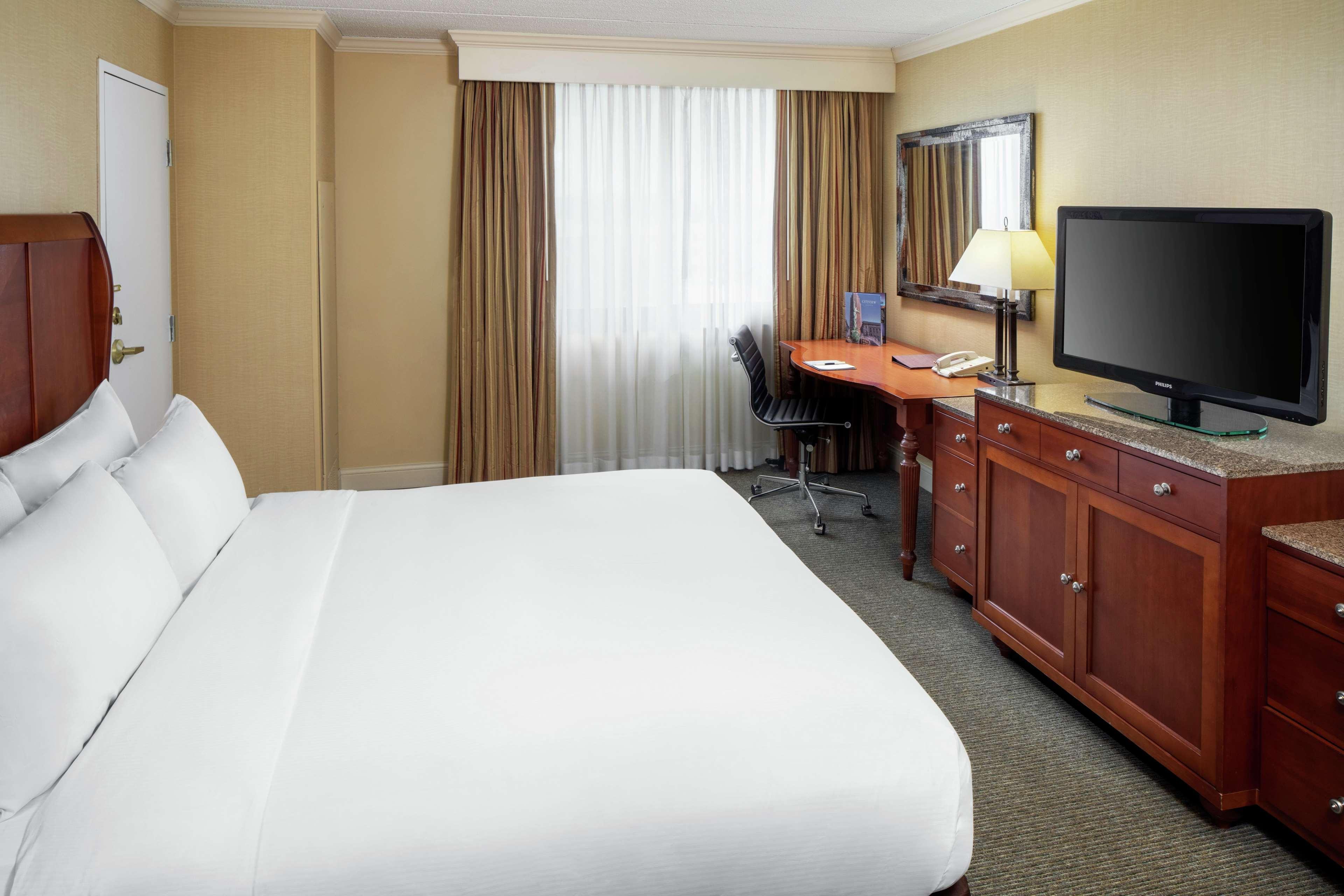 Doubletree By Hilton Cleveland East Beachwood Exteriör bild